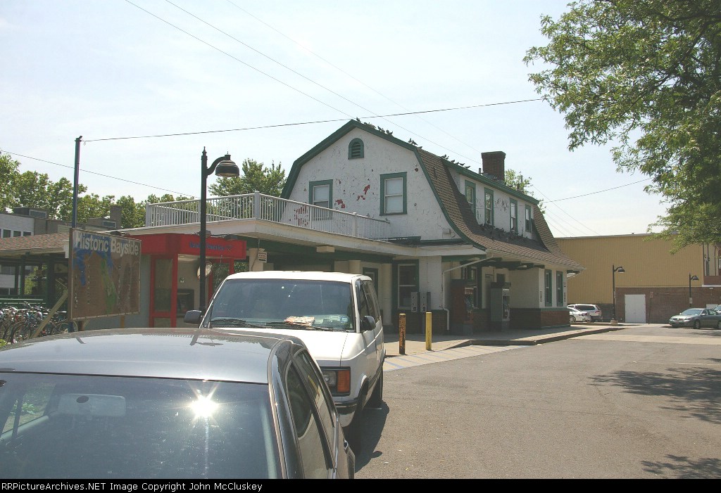 bayside-station